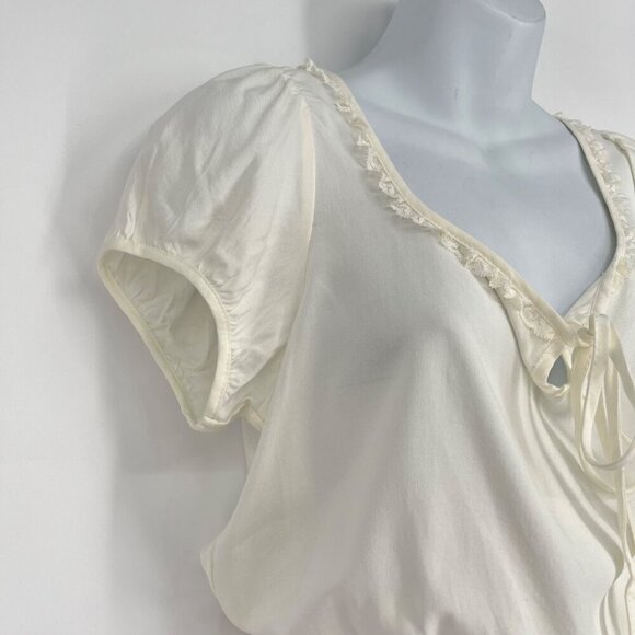 Thorn & Fable Hot topic Ivory Smock Girls Crop Top Size Small - Picture 2 of 6